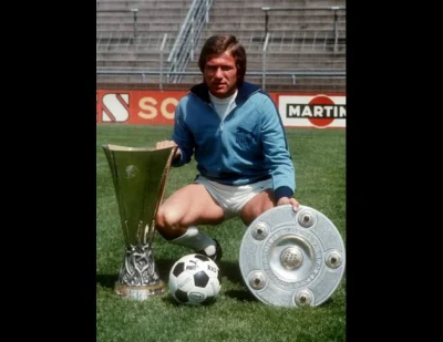 Z.....j - Jupp Heynckes z pucharem UEFA i mistrzostwem Niemiec z sezonu 1974/1975 #ci...