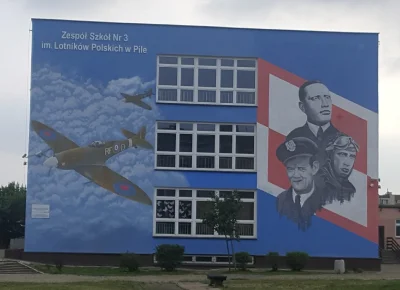 pogop - Taki tam mural w Pile. Tusk, Putin i The Rock XD 

#heheszki #humorobrazkowy ...