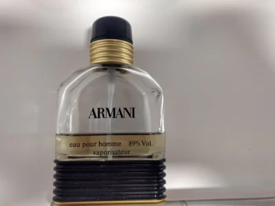 dr_love - @olek1239871: Hej, na wymianę mam Armani Eau pour Homme vintage, wersja Cos...