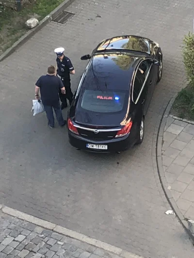 Cesarz_Polski - Za moje pieniądze takim fajnym autem jeżdżą. #wroclaw #policja