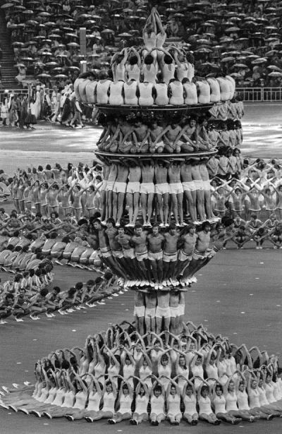 HaHard - Ceremonia otwarcia igrzysk olimpijskich. Moskwa 1980

#fotohistoria #fotog...