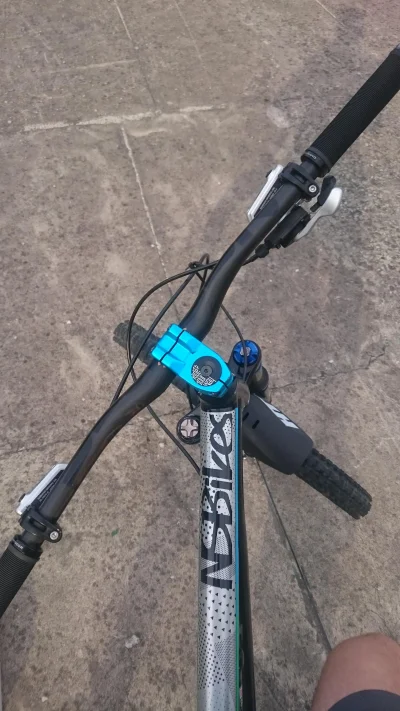 reconn - Mój aktualny kokpit zjazdowy, nie ma to jak prostota :3 #nsbikes 

#pokazk...