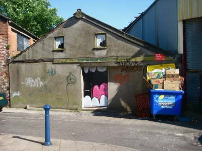 IAmKevinFinnerty - #streetart #graffiti #urbanart #streetartutopia



dom łasy na heh...