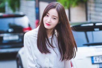 XKHYCCB2dX - #yeonwoo #momoland 
#koreanka