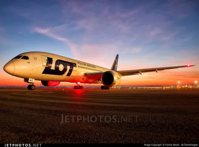 Niezlomny - #aircraftboners #jetphotos
 A LOT 787 preparing to taxi in Tel Aviv.