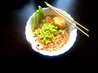 Tronsez - Idąc za pomysłem @obiedzony zrobiłem #ramen z zupek chińskich marki #vifon....