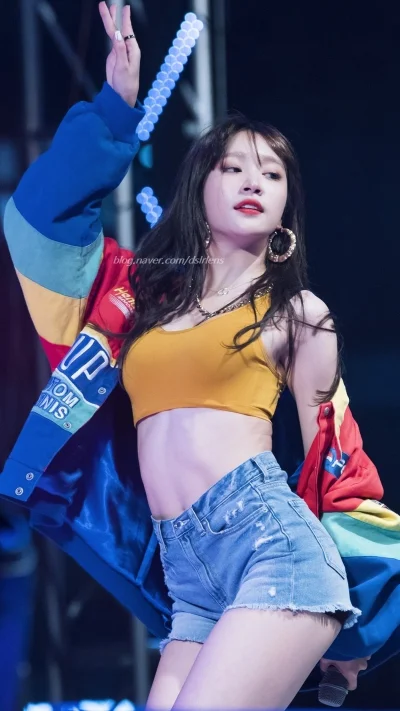 XKHYCCB2dX - #hani #exid 
#koreanka