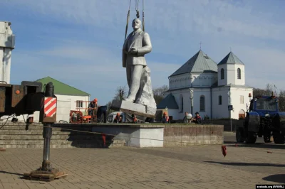 yosemitesam - #bialorus #lenindown
Na Białorusi padł pierwszy w tym kraju pomnik Len...