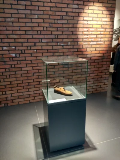 A.....9 - takie tam z muzeum historii polskiej
#muzeum #buty #polska