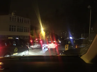 arturek9lol - Wczorajszy zlot taksówkarzy w #gdansk xD #taksowka #taksowkarze