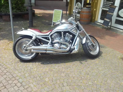 adeqsb - #motocykle #harley Bardzo fajny z bliska się wydawal, wiec zatrzymałem się j...