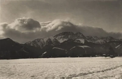 j.....a - Wieje, wieje... A tak wiało w 1913 roku:

#tatry #halny #gory