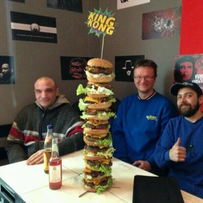 palladni - @Obserwatorzramienia_ONZ: To patrz na to - ta sama burgerownia.
King Kong...