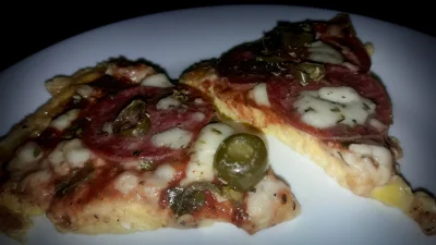 bubel80 - Dzisiejszy posiłek:
Keto pizza (z przepisu tutaj ).
Bez dodatków. 
#keto #j...