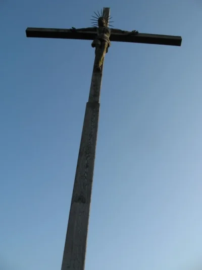 afekt - #foto Krzyż na wzgórzu obok kościoła w #chelm.ie
