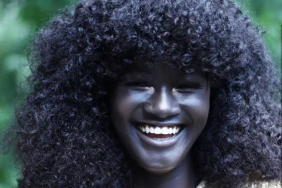 CoolHunters___PL - Khoudia Diop podbija świat mody dzięki kolorze swojej skóry
Khoud...