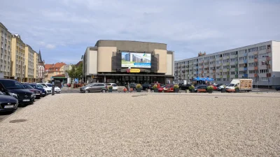 a.....1 - Teraz wiem, skąd Biedroń zaczerpnął wzorzec przy "rewitalizacji" Starego Ry...