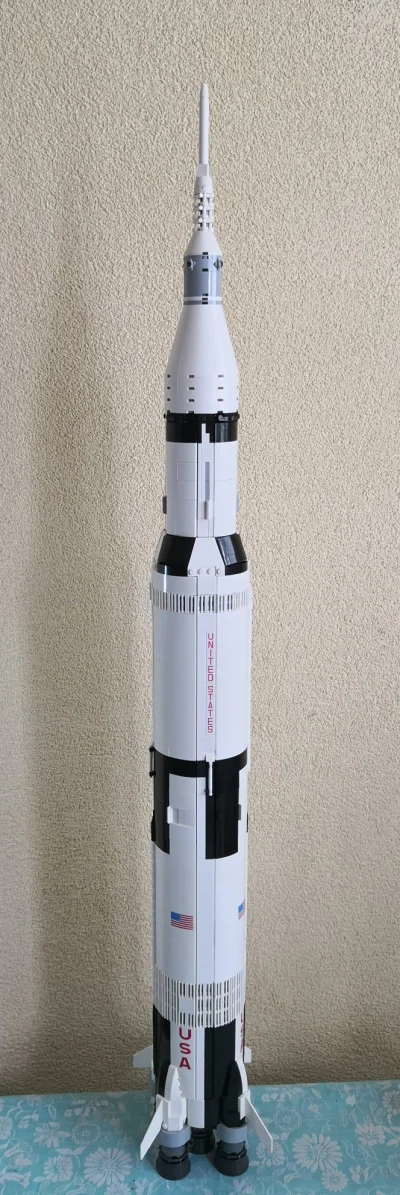 dominomosina - Rakieta Saturn V z misją Apollo 11 w trakcie ostatnich przygotowań do ...