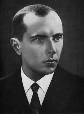 alkoman333 - @alkoman333: Stepan Bandera nie wiedział o rzezi wołynskiej ponieważ prz...