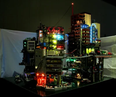bluesquare - Lego Cyberpocalypse, Brickworld 2013

#cyberpunk #neonoir #cityporn #l...
