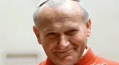 PrzemytnikCzosnku - Nie ma czasu na wyjaśnienia, plusujcie papieża mireczki!

#wyko...