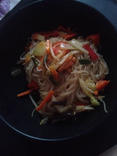 Aerials - Makaron ryżowy z sosem sojowym i warzywami - pyszny #!$%@? 

#wegetarianizm...