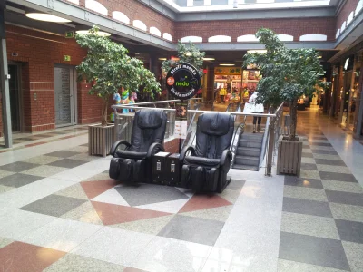 Wredna_pomarancza - Co sądzicie o tych fotelach do masażu w galeriach handlowych?
We...