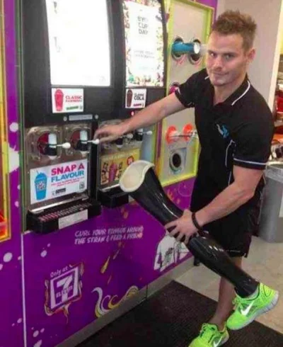 krry - "W sieci sklepów 7-Eleven można zakupić smakowe mrożone gęste napoje Slurpee, ...