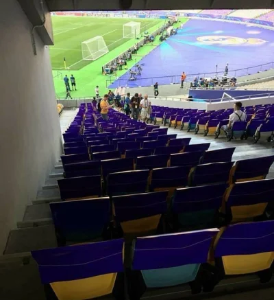 O.....9 - #mecz Ja już na stadionie, 300zl za bilecik. Może widok słaby i tylko na je...