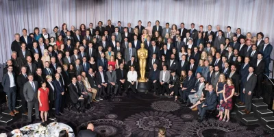 TimeyWimey - #OscarsSoWhite #film 
swoją drogą, nawet na zdjęciu Leo daleko od Oscar...
