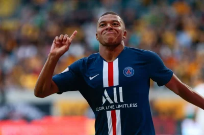 Pshemeck - Kylian Mbappé w PSG:
• 95 występów.
• 66 goli.
• 35 asyst.
20 grudnia ...