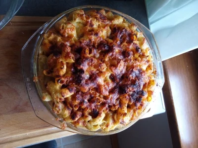 Brydzo - O-------m Mac'n'Cheese. Ponad pół kilo sera tam jest :-)
#gotujzwykopem