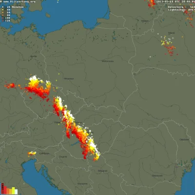 d.....0 - #burza wkracza do Polski ! Ciekawe czy dojdzie do nas, bo jak na razie to t...