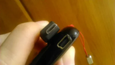 Keep_Calm - @Waspin: wiem, mini USB mam przy smartfonie, ale jest nieco inny rozstaw ...