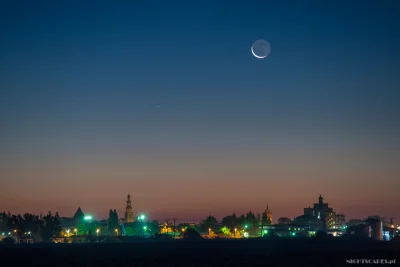 Nightscapes_pl - Tak wyglądał dzisiaj Księżyc w towarzystwie Merkurego o godzinie 5:5...