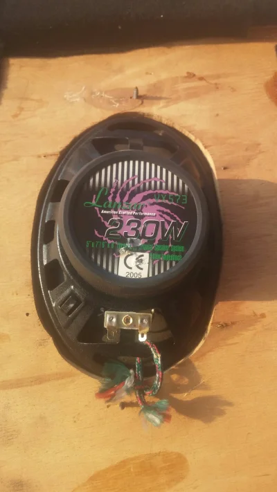 ftswwa - #sprzedam #caraudio

Siema. Mam na sprzedaż głośniki Lanzar VX573 
Standardo...