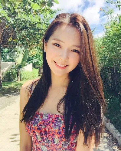 e.....a - dlaczego zdjęcia z insta zawsze są w tak słabej jakości? 
#hyoeun #stellar...