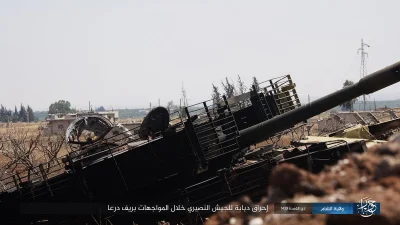 60groszyzawpis - ISIS chwali się zniszczonym rządowym T-72 Adra w regionie rzeki Jarm...
