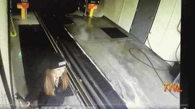 cadet - Prawidłowe parkowanie ( ͡° ͜ʖ ͡°)
#gif #heheszki