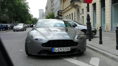 superduck - Aston Martin V12 Vantage

#carboners #carspotting #astonmartin #vantage #...