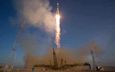 d.....4 - Start rakiety Soyuz-FG (Exp 46). 

15 grudnia 2015.

#kosmos #rakiety #...