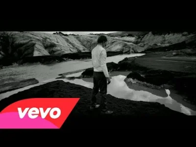 Aerials - Woodkid - I love you. Już wrzucałam, ale to jest tak przesuper, że wrzucę j...