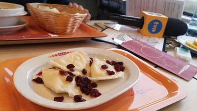 Dziki_wieprz - #pierogi #pendolino

Oto pierogi, które dostaniecie za 18zł w pendolin...