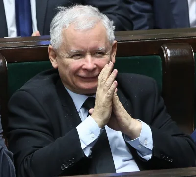 Nobody32 - Czasami odnoszę wrażenie, że Kaczyński teraz mści się na Polakach, chcąc r...