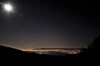 sugr - Tatry nocą z odległości 30km.
#fotografia #mojezdjecie #gory #tatry