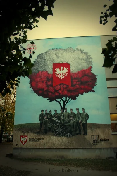 futurememories - Fabryczna/Czaszkowska - mural na budynku Młodzieżowego Domu Kultury....