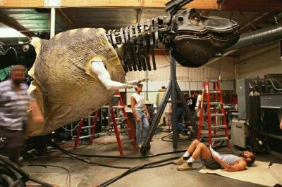 bazingac3po - T-Rex z Parku Jurajskiego (1993) testowany w studiu Stana Winstona, kró...