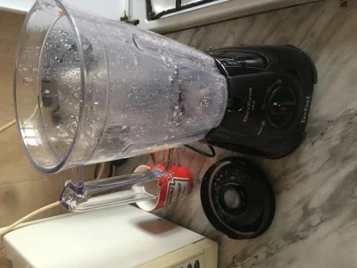 P.....n - Ogólnie to polecam blendery Tefal z kauflanda, na promocji są są 86 złotych...