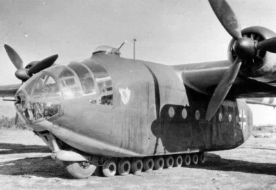 orkako - Niemiecka stonoga, czyli samolot transportowy Arado Ar 232. Koła były ułożon...