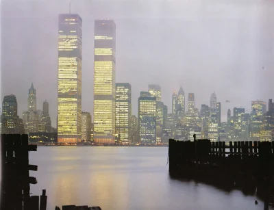 myrmekochoria - Widok na Manhattan w nocy, USA 1977 rok.

#starszezwoje - blog ze s...